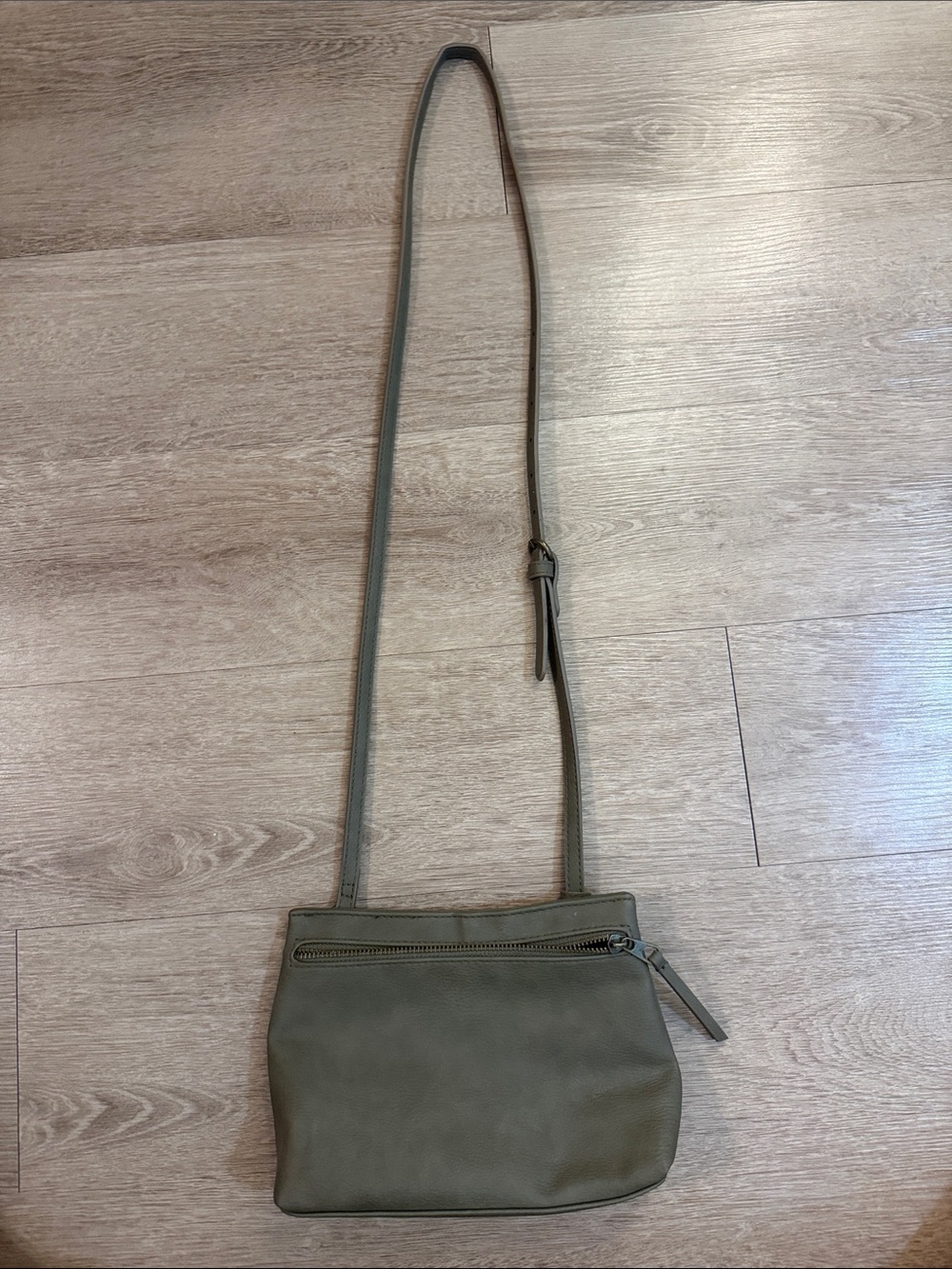 Universal Thread Olive Green Crossbody Bag